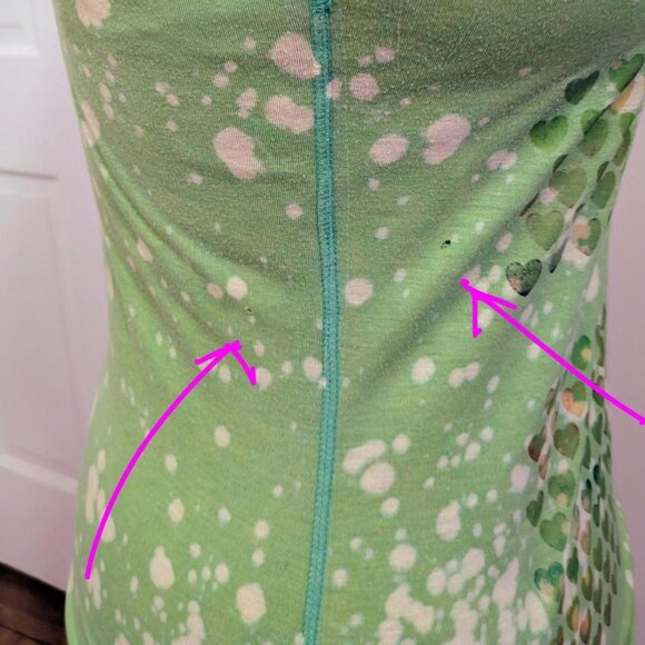 bright green y2k bleached rainbow hearts t-shirt L - Picture 4 of 4